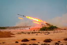Một vụ phóng tên lửa của Iran. (Nguồn: AP)