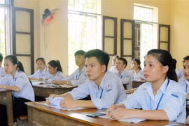 Một tiết học ôn tập cho kỳ thi tốt nghiệp trung học phổ thông. (Ảnh: Đại Nghĩa/TTXVN)