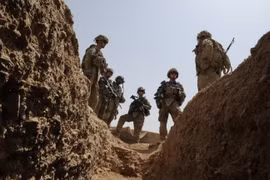 Binh sỹ Mỹ tuần tra tại căn cứ tỉnh Kandahar, ngày 7/8/2011. (Ảnh: AFP/TTXVN)
