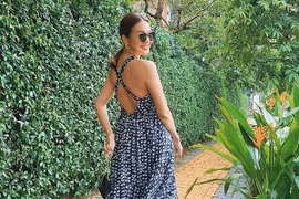 Muôn sắc váy đầm tràn ngập street style của mỹ nhân Việt ngày nắng 
