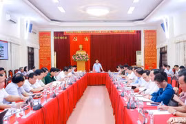 Quang cảnh phiên họp thường kỳ tháng 5 của Ban Thường vụ Tỉnh ủy Nghệ An. (Nguồn: Trang thông tin điện tử Đảng bộ khối các cơ quan tỉnh Nghệ An)