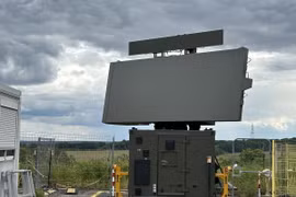 Một sản phẩm radar của Thales đang được vận hành thử nghiệm. (Ảnh: Nguyễn Thu Hà/TTXVN)