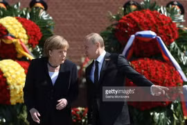 [Video] Thủ tướng Đức Angela Merkel tới Nga kỷ niệm Ngày Chiến Thắng