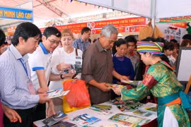 [Photo] Hội chợ du lịch Tây Bắc nhân Giổ Tổ Hùng Vương