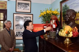 Phó Thủ tướng chúc Tết gia đình nguyên Bí thư Vĩnh Phúc Kim Ngọc