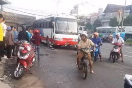 Hiện trường vụ tai nạn. (Ảnh: Lê Xuân/TTXVN)