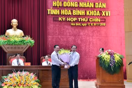 Ông Bùi Văn Khánh, Phó Bí thư Tỉnh ủy, Phó Chủ tịch Ủy ban Nhân dân tỉnh Hòa Bình được bầu giữ chức Chủ tịch UBND tỉnh Hòa Bình ngày 17/7/2019. (Ảnh: Thanh Hải/TTXVN)