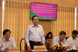 Bí thư Trung ương Đảng, Chủ tịch Ủy ban Trung ương Mặt trận Tổ quốc Việt Nam Trần Thanh Mẫn phát biểu tại buổi làm việc. (Ảnh: Chương Đài/TTXVN)