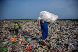 Một bãi rác ở Indonesia. (Nguồn: AFP)