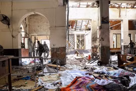 Hiện trường vụ nổ tại nhà thờ St. Anthony ở Kochchikade, Colombo, Sri Lanka, ngày 21/4/2019. (Ảnh: AFP/TTXVN)