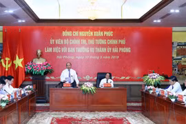 Thủ tướng Nguyễn Xuân Phúc phát biểu tại buổi làm việc. (Ảnh: Thống Nhất/TTXVN)