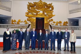 Thủ tướng Nguyễn Xuân Phúc và các Trưởng đoàn tại buổi tiếp. (Ảnh: Thống Nhất/TTXVN)