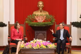 Ông Nguyễn Văn Bình, Ủy viên Bộ Chính trị, Bí thư Trung ương Đảng, Trưởng ban Kinh tế Trung ương đã tiếp bà Patricia Fuller, Đại sứ về Biến đổi khí hậu của Canada. (Ảnh: Phương Hoa/TTXVN)