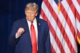 Cựu Tổng thống Mỹ Donald Trump phát biểu tại Des Moines, Iowa, ngày 15/1/2024. (Ảnh: AFP/TTXVN)