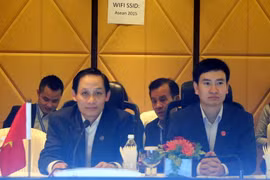 Thứ trưởng Bộ Ngoại giao Lê Hoài Trung (trái). (Ảnh: Kim Dung-Chí Giáp/TTXVN)