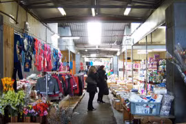Một quầy hàng của người Việt trong chợ Sapa ở Praha, Cộng hòa Séc. (Ảnh: Ngọc Mai/Vietnam+)