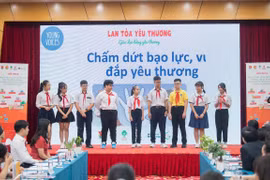 Đại diện trẻ em tại Hà Nội và Thành phố Hồ Chí Minh chia sẻ thông điệp chấm dứt trừng phạt thể chất, tinh thần trẻ em. (Ảnh minh họa: PV/Vietnam+)
