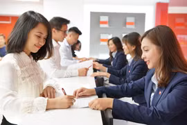VN-Index đã phục hồi 8% từ đáy ngắn hạn với mức tăng 32 điểm và chỉ còn cách 1,36% so với mức đỉnh vào giữa tháng Sáu. (Ảnh: Vietnam+)
