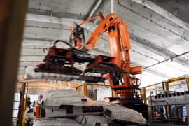 Sản phẩm phân bón của Công ty cổ phần phân bón dầu khí Cà Mau. (Ảnh: Huỳnh Anh/TTXVN)