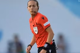Trọng tài Ivana Martincic. (Nguồn: FIFA)
