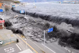 Thảm họa kép động đất, sóng thần xảy ra tại Nhật Bản vào năm 2011. (Ảnh: Reuters) 