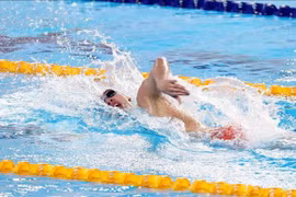 Vận động viên Huy Hoàng giành huy chương vàng tại SEA Games 31. (Ảnh: Phạm Kiên/TTXVN)