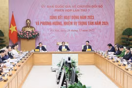 Chiều 28/12/2023, tại Hà Nội, Thủ tướng Phạm Minh Chính, Chủ tịch Ủy ban Quốc gia về Chuyển đổi Số chủ trì Phiên họp lần thứ 7 của Ủy ban để tổng kết hoạt động năm 2023 và phương hướng nhiệm vụ trọng tâm năm 2024. (Ảnh: Dương Giang/TTXVN)