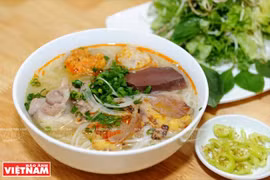 Bún bò Huế. (Nguồn: Báo Ảnh Việt Nam) 