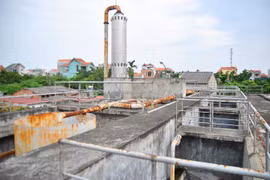 Hơn 2000 hộ dân phường Thượng Cát vẫn ngày ngày mong ngóng nước sạch…(Ảnh: Võ Phương/Vietnam+)