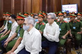 Các bị cáo tại phiên tòa. (Ảnh: Hồng Giang/TTXVN)