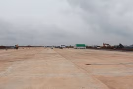 Đường cất hạ cánh sân bay Long Thành đã hoàn thành đổ bêtông lớp 1. (Ảnh: Công Phong/TTXVN)