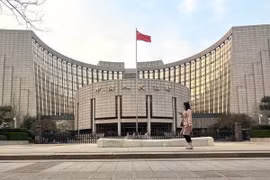 Trụ sở Ngân hàng Nhân dân Trung Quốc (PBOC) tại Bắc Kinh. (Ảnh: Getty Images/ TTXVN) 
