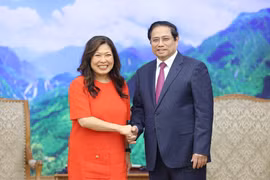 Thủ tướng Phạm Minh Chính tiếp bà Mary Ng, Bộ trưởng Phụ trách Phát triển kinh tế, Thương mại quốc tế và Xúc tiến xuất khẩu Canada. (Ảnh: Dương Giang/TTXVN)