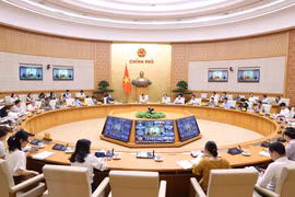 Phó Thủ tướng Trần Hồng Hà họp rà soát, hoàn thiện chi tiết một số điều của Luật Nhà ở. (Ảnh: Văn Điệp/TTXVN)