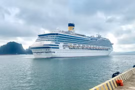 Ngày 30/9/2024, Cảng tàu du lịch quốc tế Hạ Long (Quảng Ninh) đón tàu biển mang tên Costa Serena (quốc tịch Italy) chở gần 3.000 khách du lịch quốc tế và hơn 1.000 thủy thủ đoàn. (Ảnh: TTXVN phát)