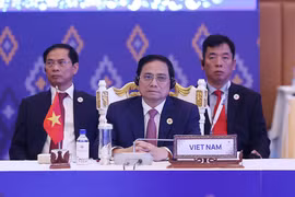 Sáng 11/11/2022, tại thủ đô Phnom Penh (Campuchia), Thủ tướng Phạm Minh Chính dự Phiên họp hẹp Hội nghị cấp cao ASEAN lần thứ 41. (Ảnh: Dương Giang/TTXVN)