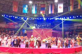 Quang cảnh buổi khai mạc Lễ hội xiếc quốc tế Bravo. (Ảnh: Vietnam+)