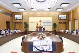Chủ tịch Quốc hội Vương Đình Huệ và Thủ tướng Chính phủ Phạm Minh Chính chủ trì Hội nghị Đảng đoàn Quốc hội với Ban Cán sự Đảng Chính phủ về Kỳ họp thứ tư, Quốc hội khóa XV, chiều 14/10/2022. (Ảnh: Doãn Tấn/TTXVN)