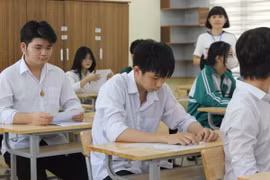 Thí sinh dự thi tốt nghiệp THPT. (Ảnh: Hoàng Ngà/TTXVN)