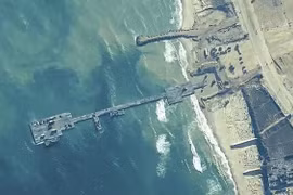 Bến tàu Trident do Mỹ xây dựng trên bờ biển Dải Gaza ngày 16/5. (Nguồn: AP)