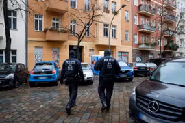Cảnh sát Đức tuần tra tại thủ đô Berlin. (Ảnh: AFP/TTXVN)