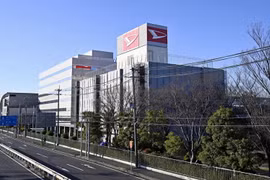 Trụ sở hãng ôtô Daihatsu tại Ikeda, Osaka, Nhật Bản. (Ảnh: Kyodo/TTXVN)