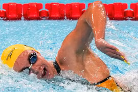 Vận động viên Australia Ariarne Titmus tranh tài trong nội dung bơi tự do 400 mét nữ vòng loại tại Olympic Paris 2024, ngày 27/7. (Ảnh: AP)