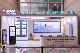 Trung tâm hỗ trợ du lịch y tế tại khu vực khách đến của Sân bay Quốc tế Seoul. (Nguồn: Yonhap)