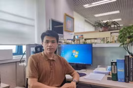Nhà báo Ngụy Vi. (Ảnh: Tiến Trung/TTXVN)