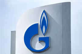 Logo của Tập đoàn năng lượng khổng lồ của Nga Gazprom tại Moskva. (Ảnh: AFP/TTXVN)