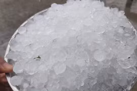 Mưa đá tại Đà Lạt. (Nguồn: Cand)