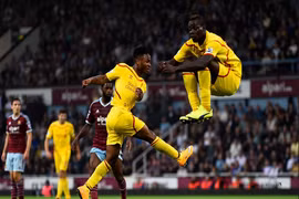 Chùm ảnh chế độc về pha "nhảy cẫng" lên của Balotelli 