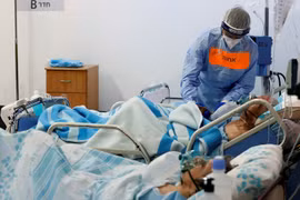COVID-19: Israel phát hiện hơn 30 đột biến mới của biến thể BA.2.86