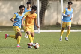 'Cháy vé' xem trận U22 Việt Nam-U22 Lào tại SEA Games 32